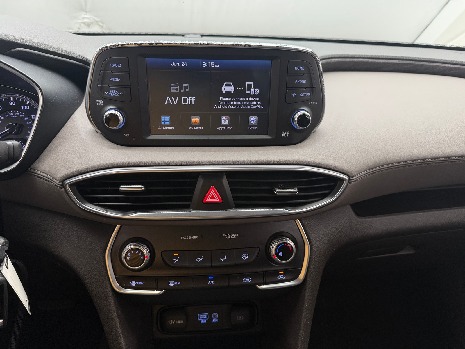 Thumbnail: 2019 Hyundai Santa Fe - 4