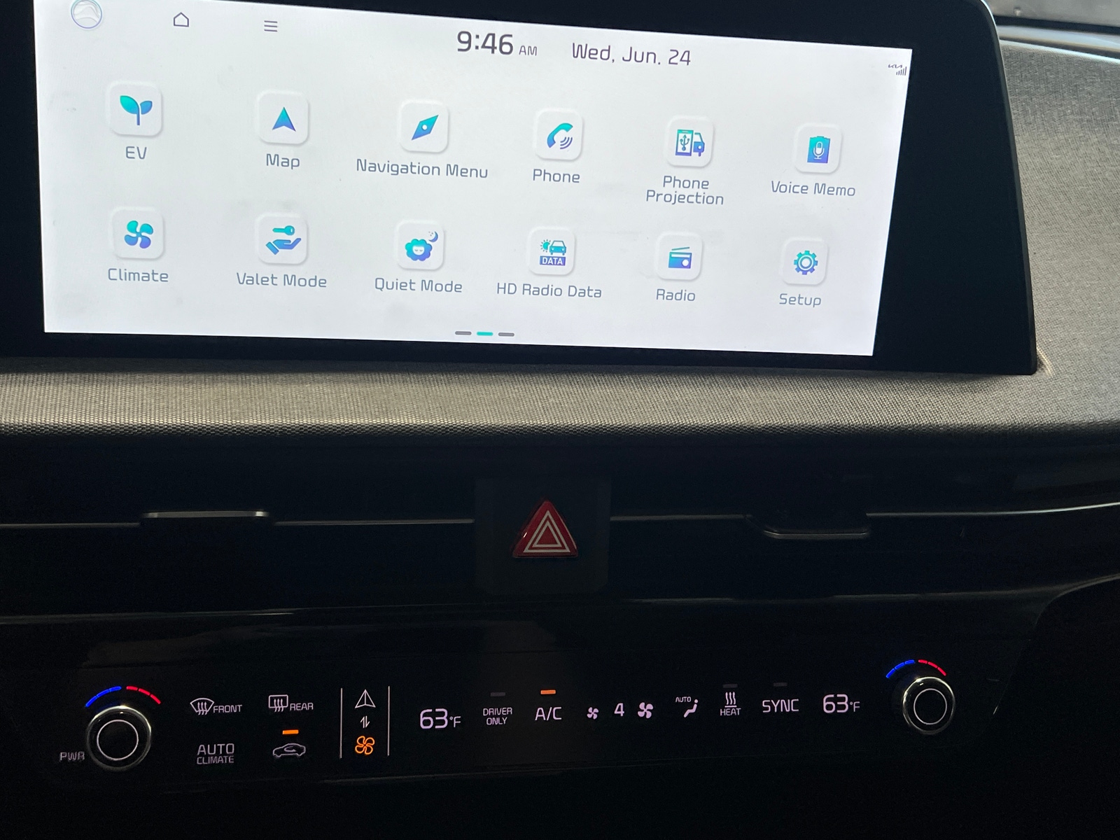 Thumbnail: 2022 Kia EV6 - 3