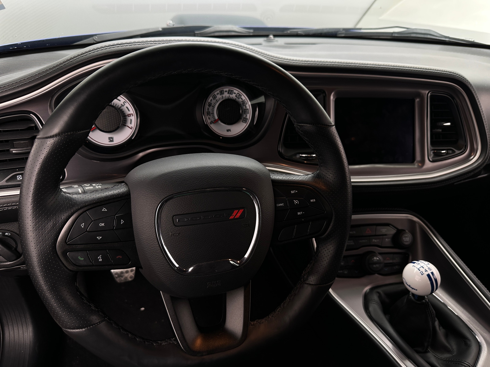 Thumbnail: 2022 Dodge Challenger - 4