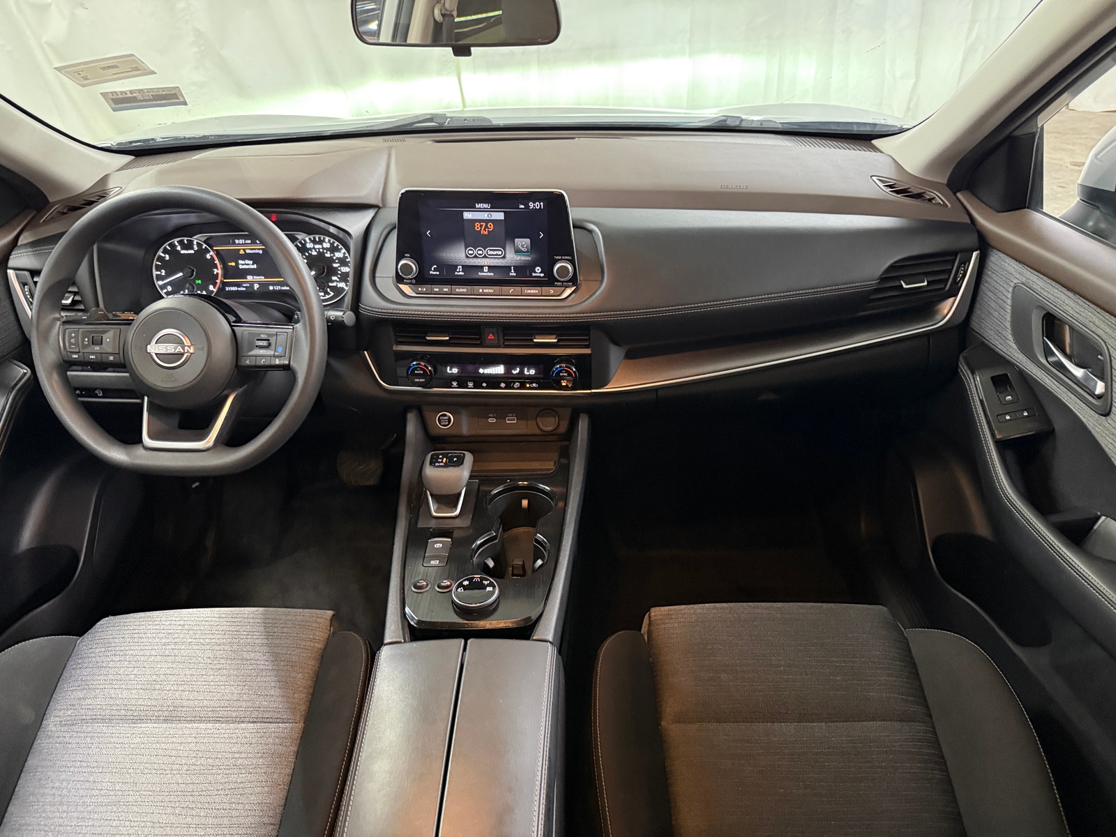 Thumbnail: 2023 Nissan Rogue - 3