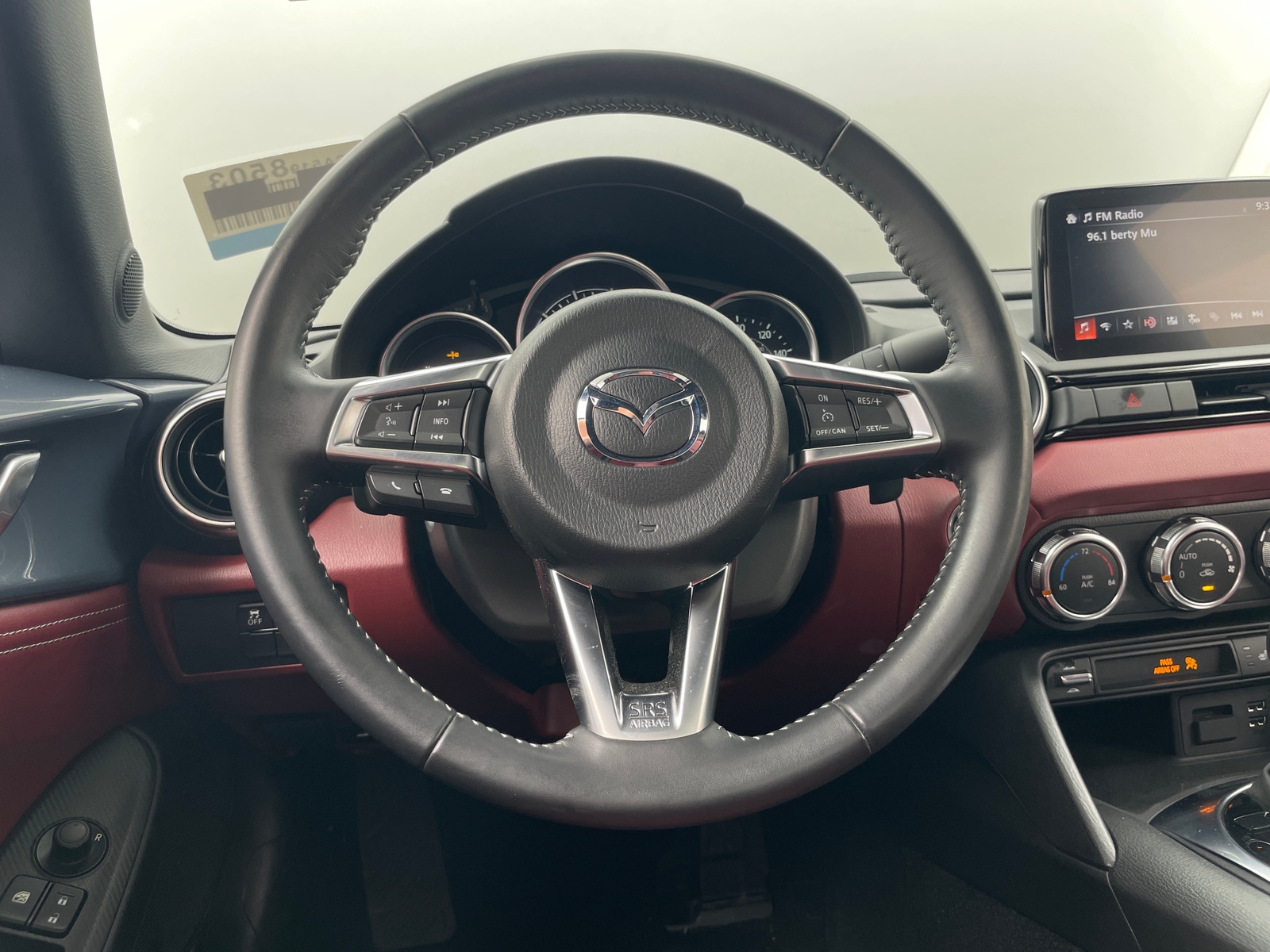 Thumbnail: 2020 Mazda MX-5 Miata - 4