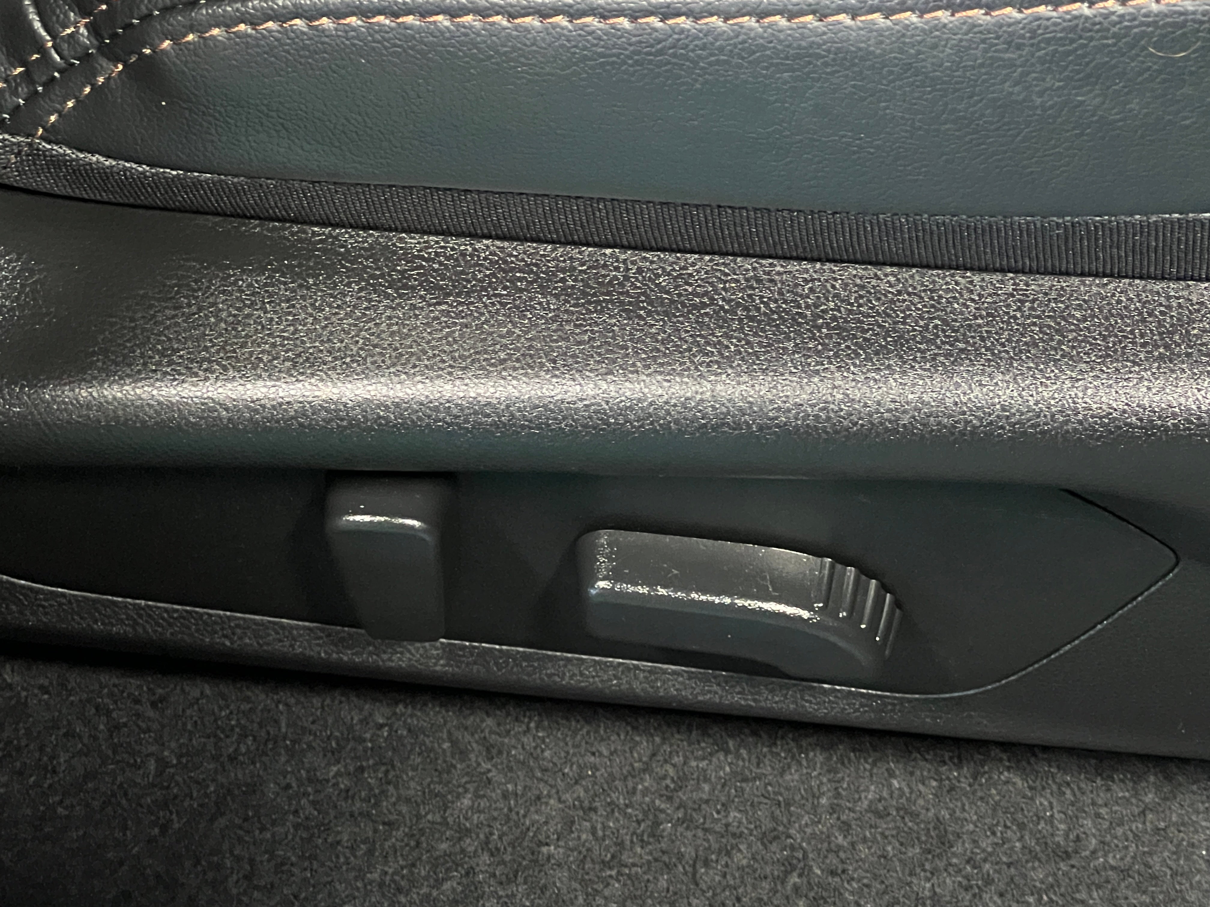 2025 Subaru Forester Touring - Photo 21