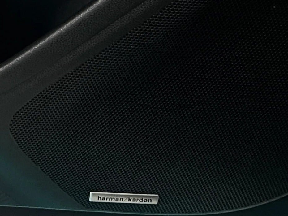 2025 Subaru Forester Touring - Photo 18