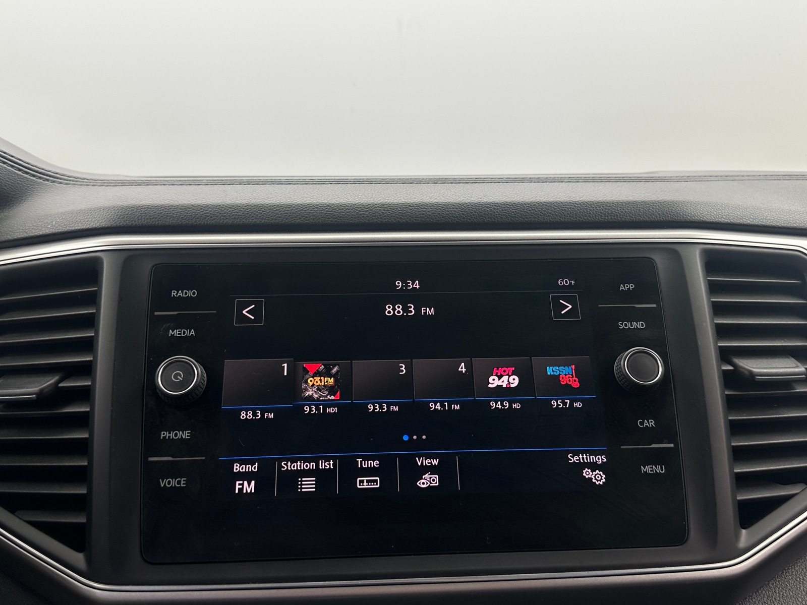 Thumbnail: 2019 Volkswagen Atlas - 3