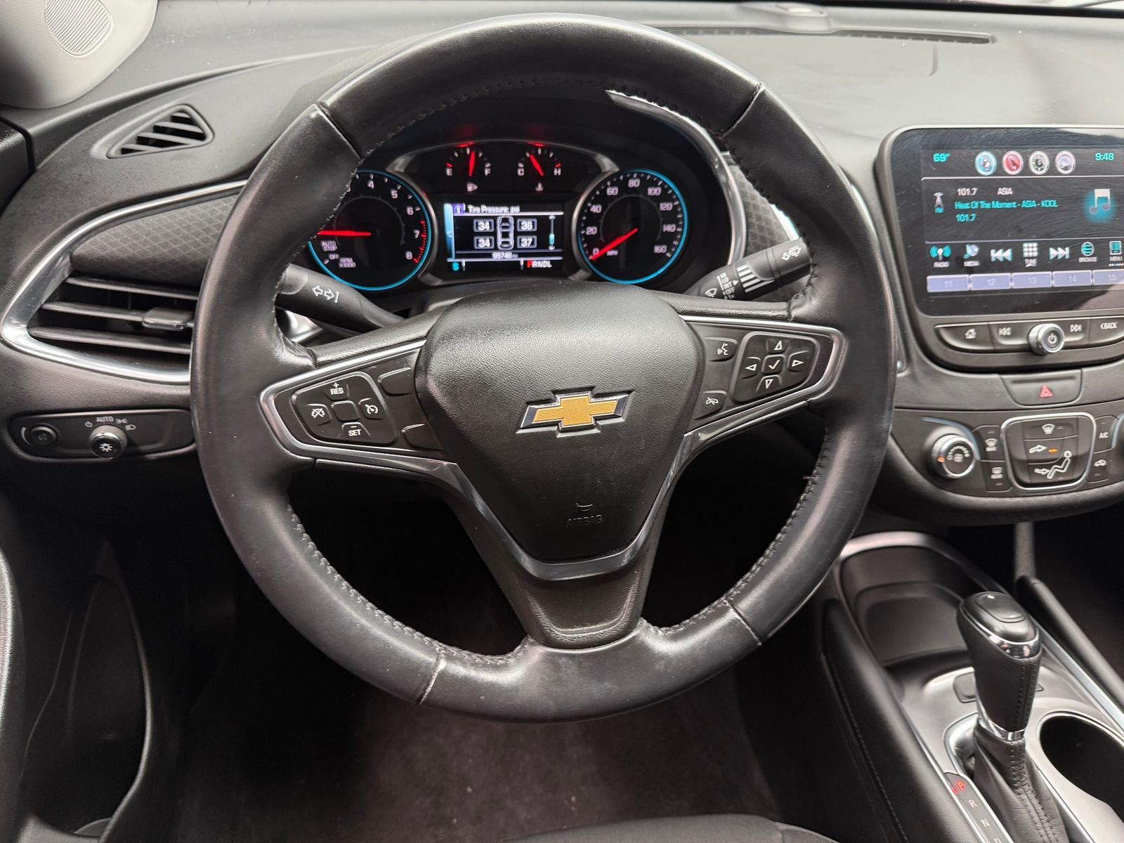 Thumbnail: 2016 Chevrolet Malibu - 5