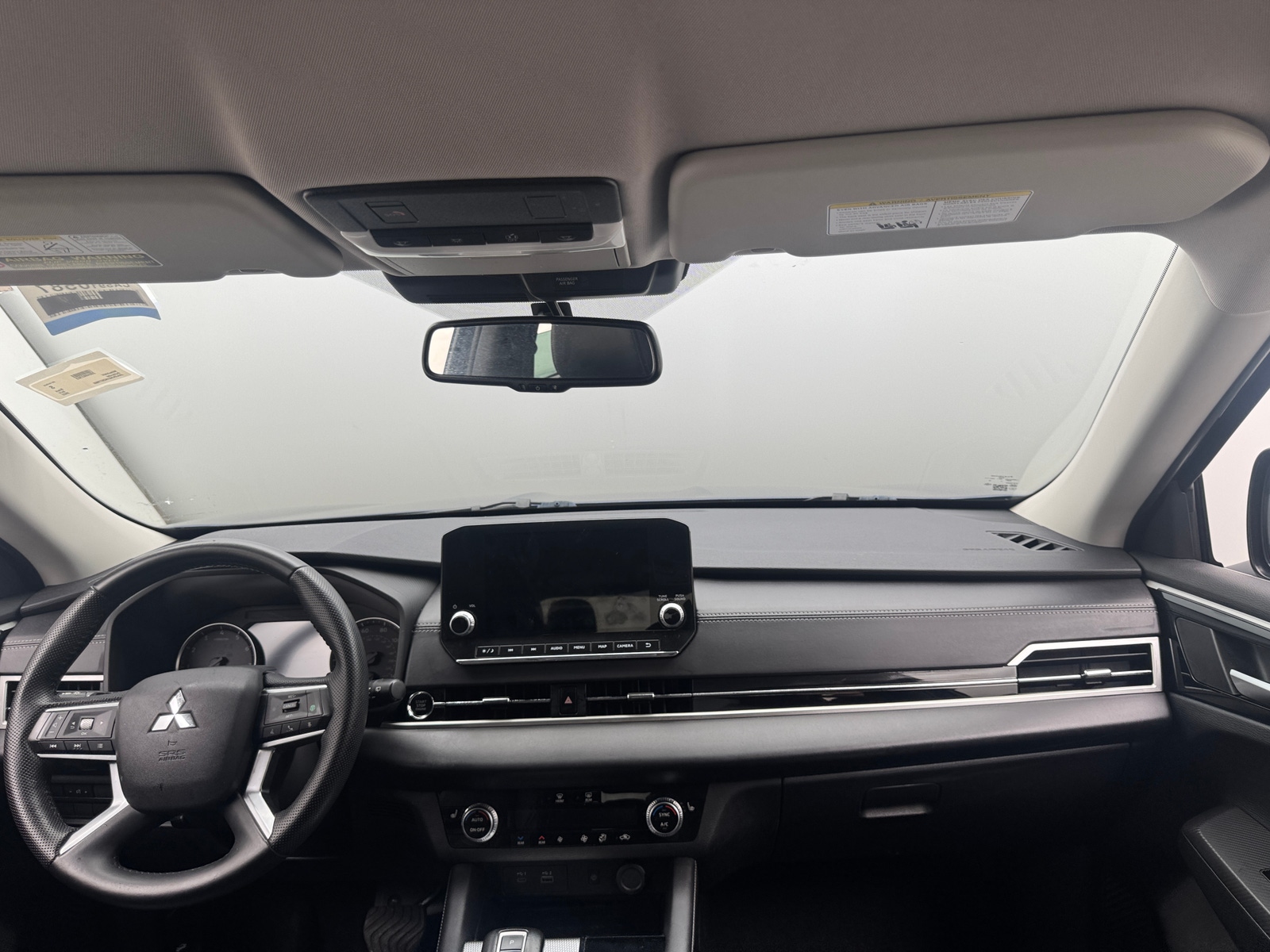 Thumbnail: 2022 Mitsubishi Outlander - 2