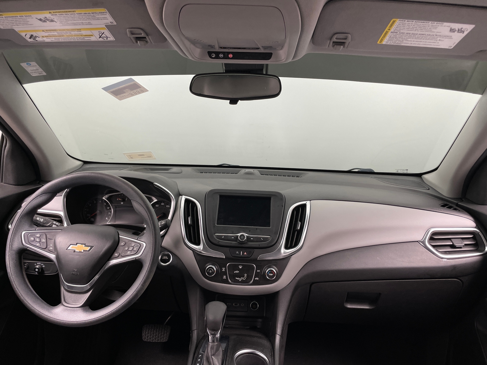 Thumbnail: 2022 Chevrolet Equinox - 3