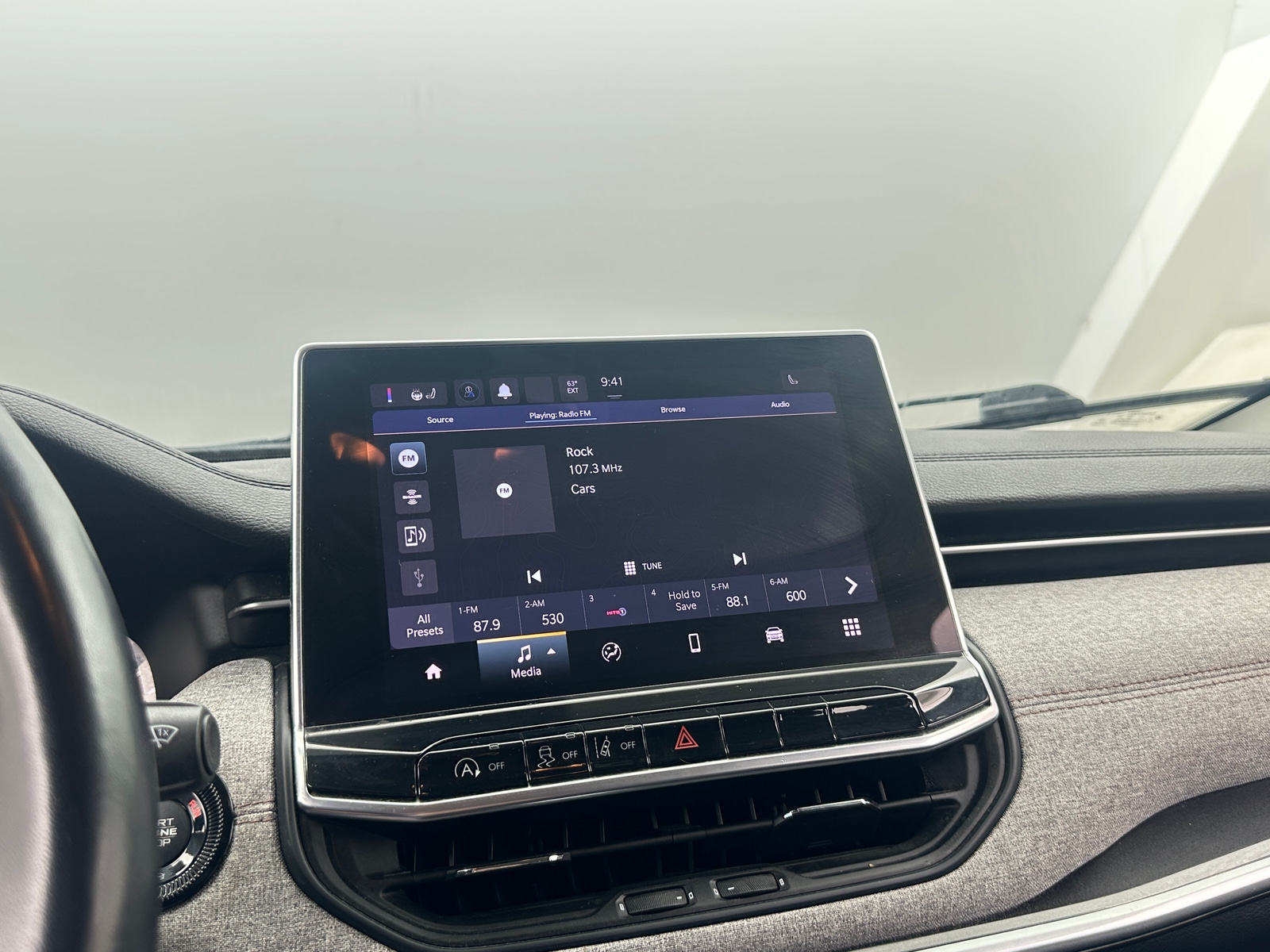 Thumbnail: 2022 Jeep Compass - 4