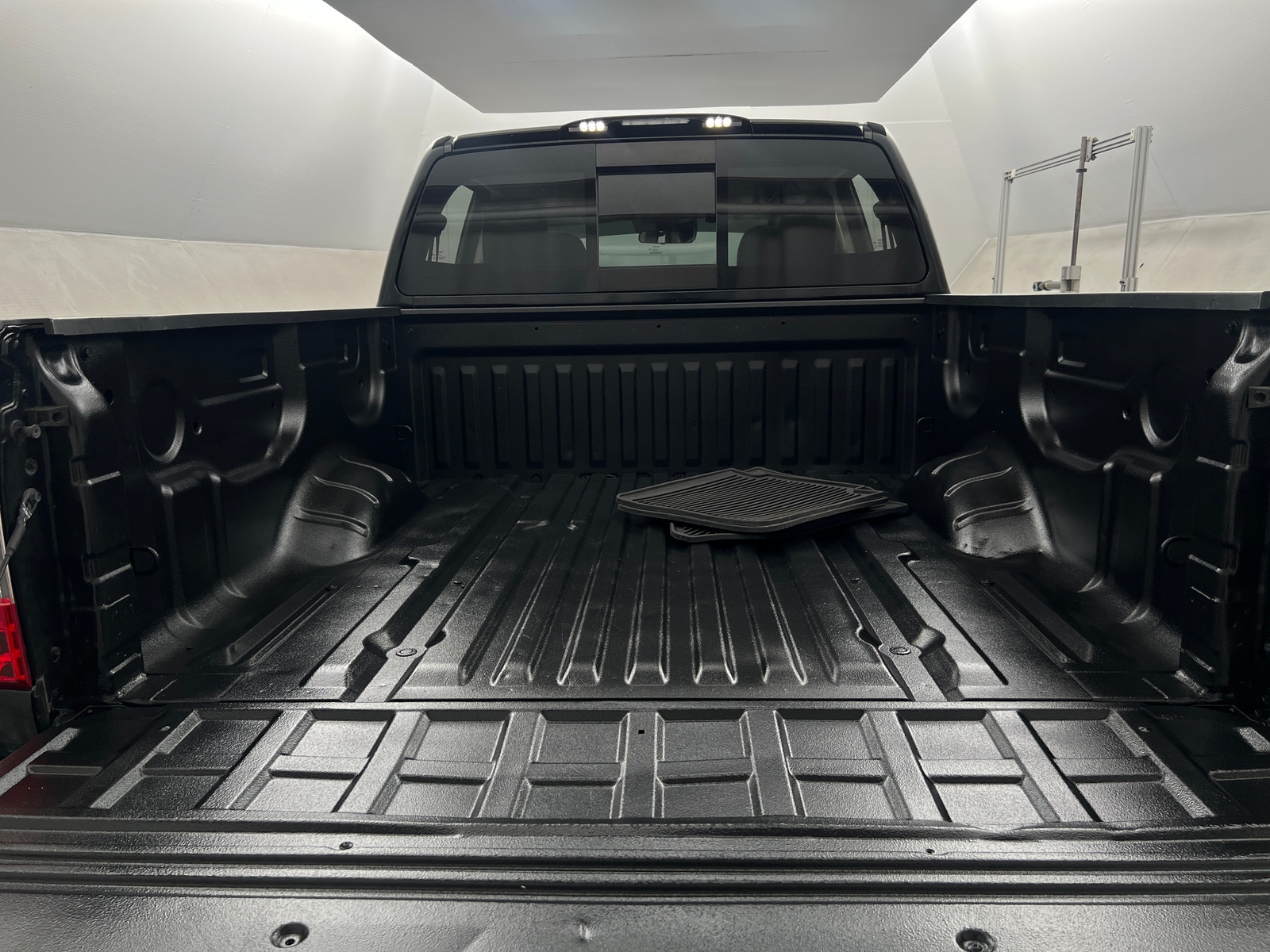 Thumbnail: 2021 Nissan Titan - 7