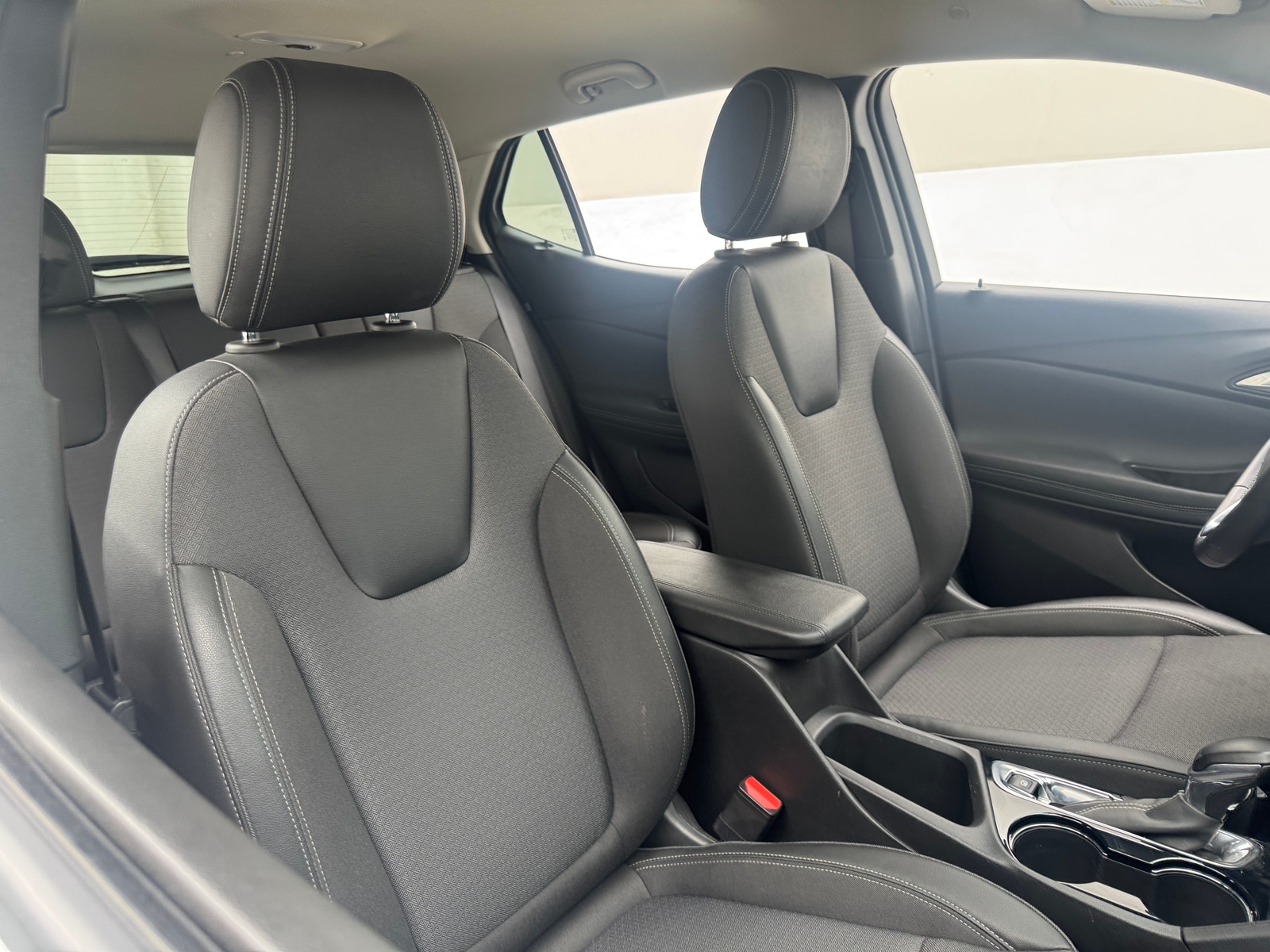 Thumbnail: 2025 Buick Encore GX - 2