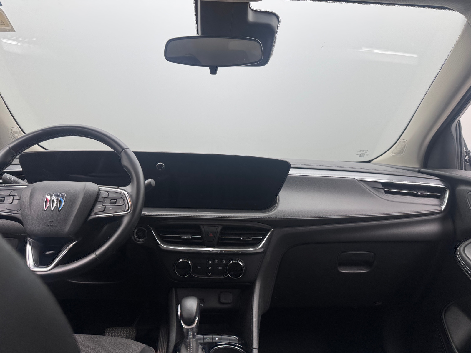 Thumbnail: 2025 Buick Encore GX - 3