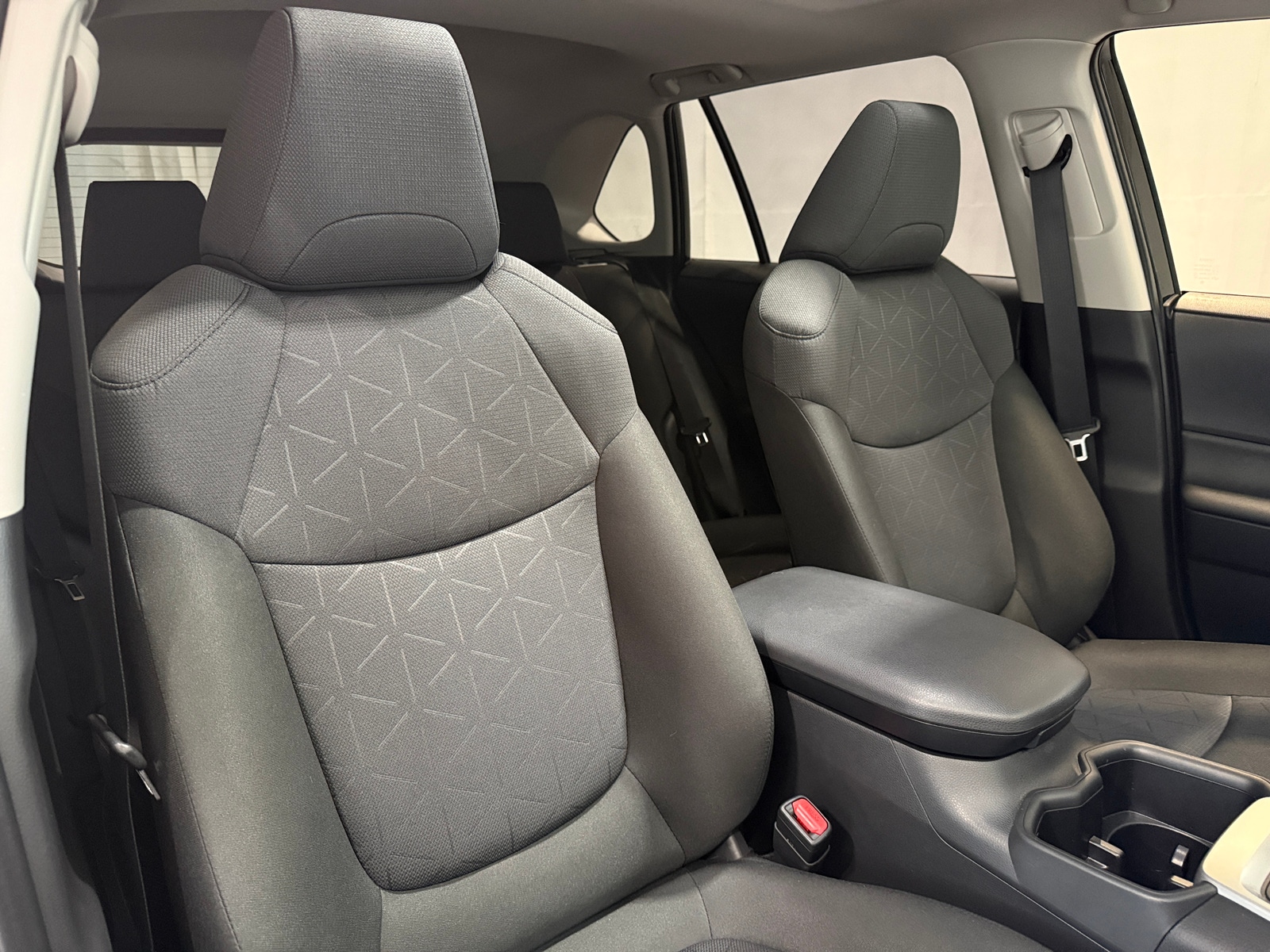 Thumbnail: 2025 Toyota RAV4 - 2