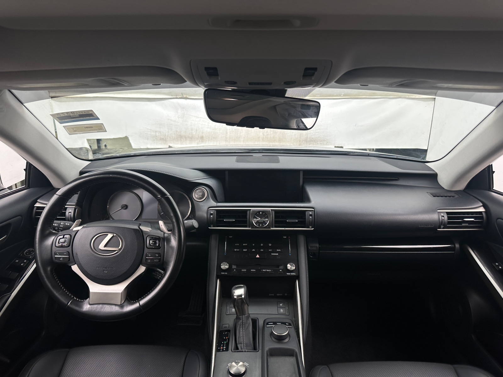 Thumbnail: 2017 Lexus IS - 2