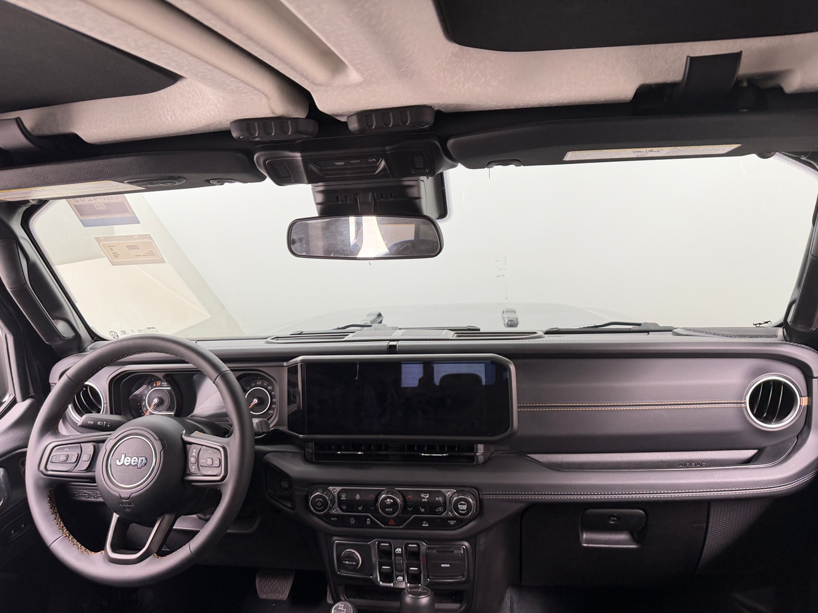 Thumbnail: 2024 Jeep Gladiator - 2