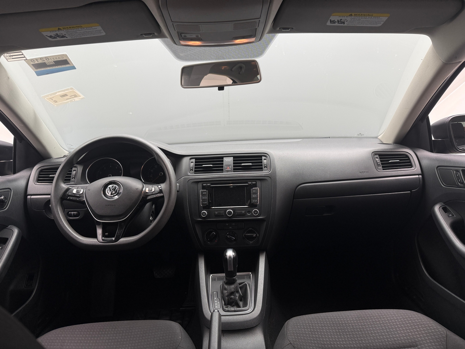 Thumbnail: 2015 Volkswagen Jetta - 3