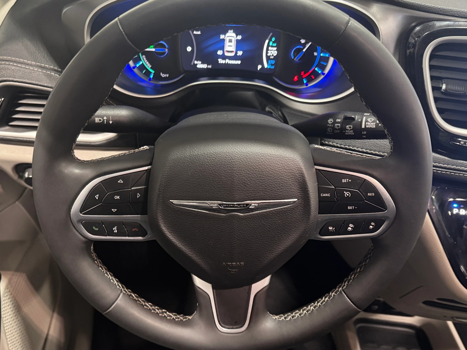 Thumbnail: 2024 Chrysler Pacifica - 4