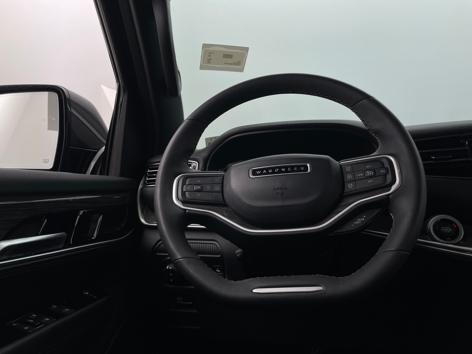 Thumbnail: 2022 Jeep Wagoneer - 4