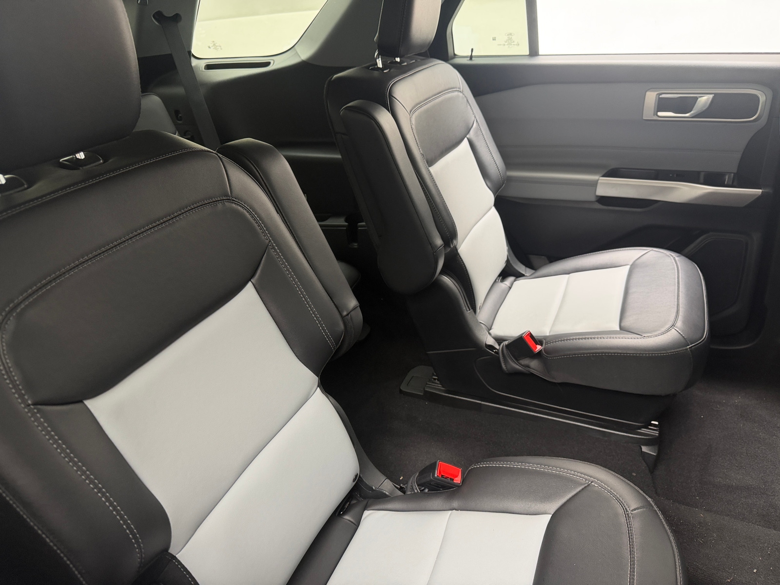 Thumbnail: 2024 Ford Explorer - 5