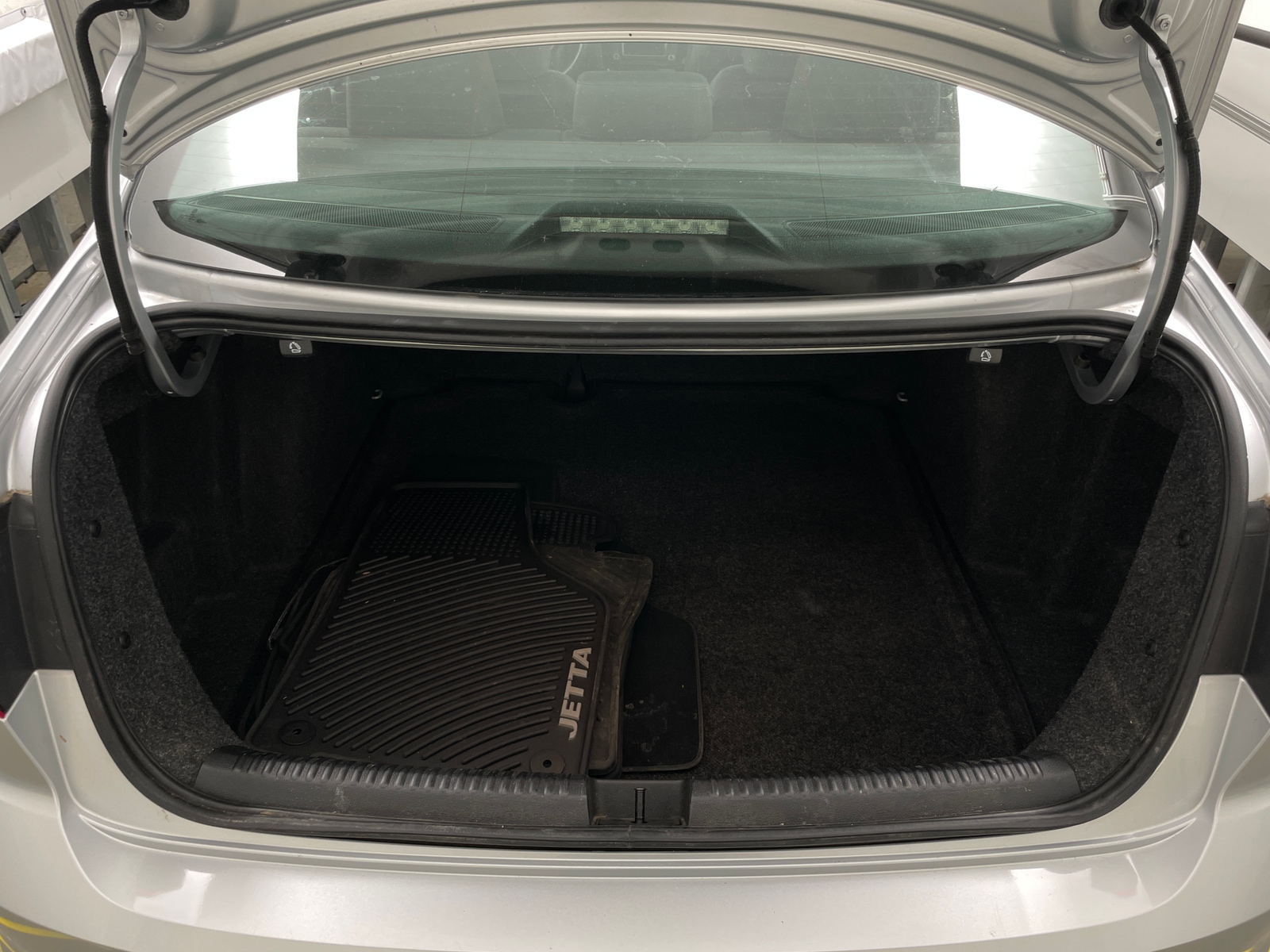 Thumbnail: 2016 Volkswagen Jetta - 6
