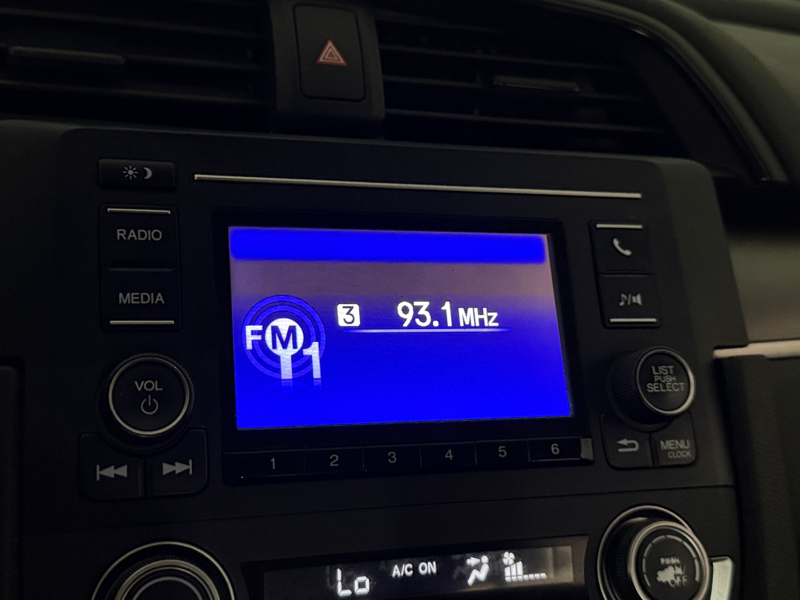 Thumbnail: 2016 Honda Civic - 4