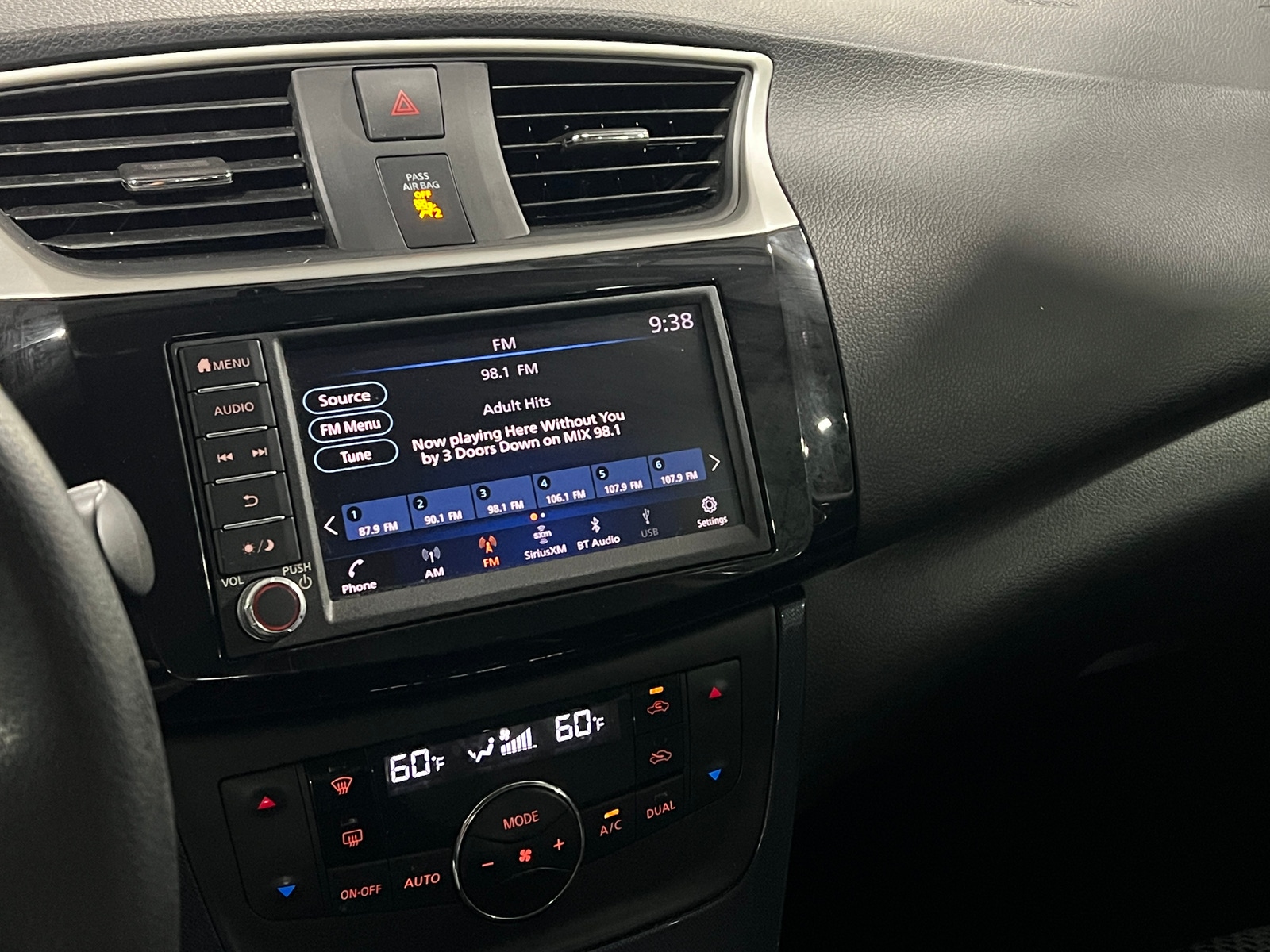 Thumbnail: 2019 Nissan Sentra - 4