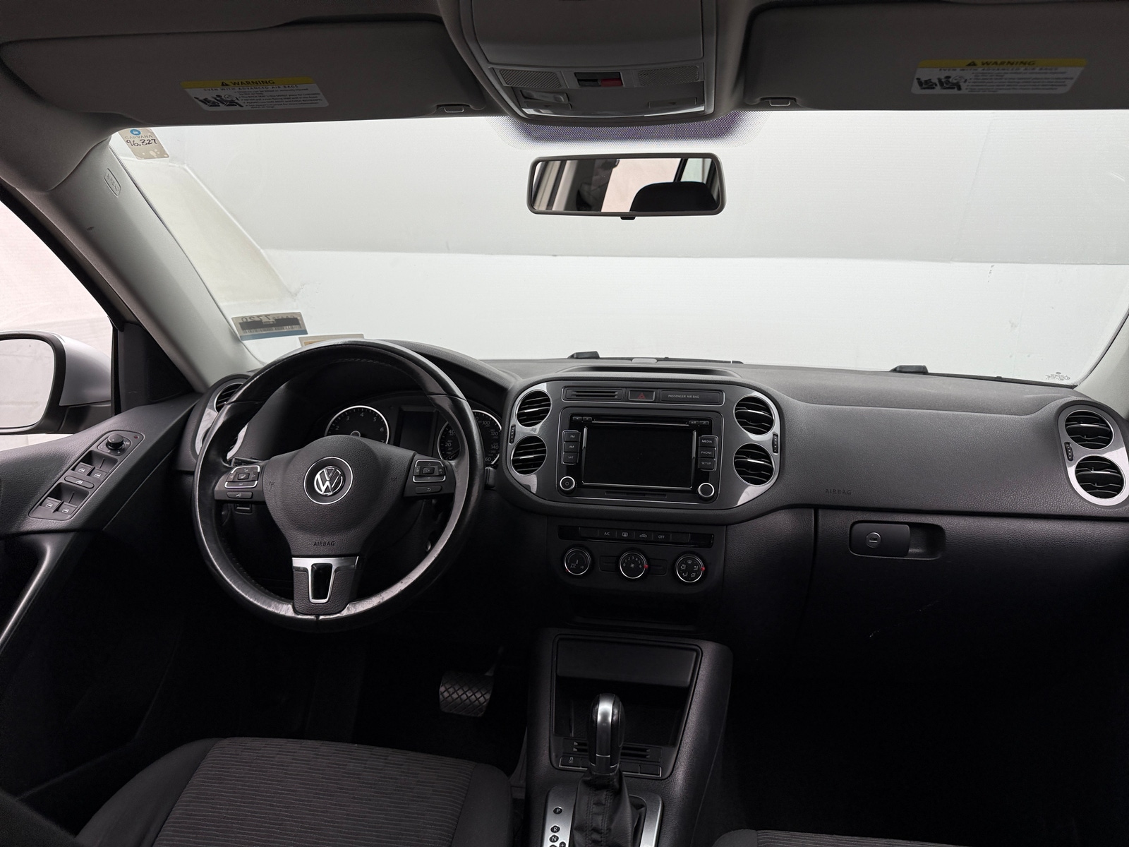 Thumbnail: 2015 Volkswagen Tiguan - 3