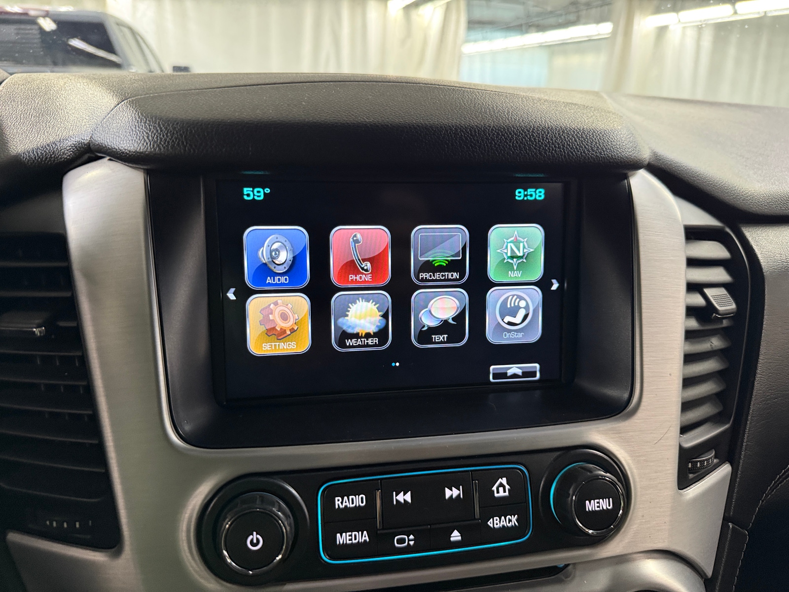 Thumbnail: 2019 GMC Yukon - 3