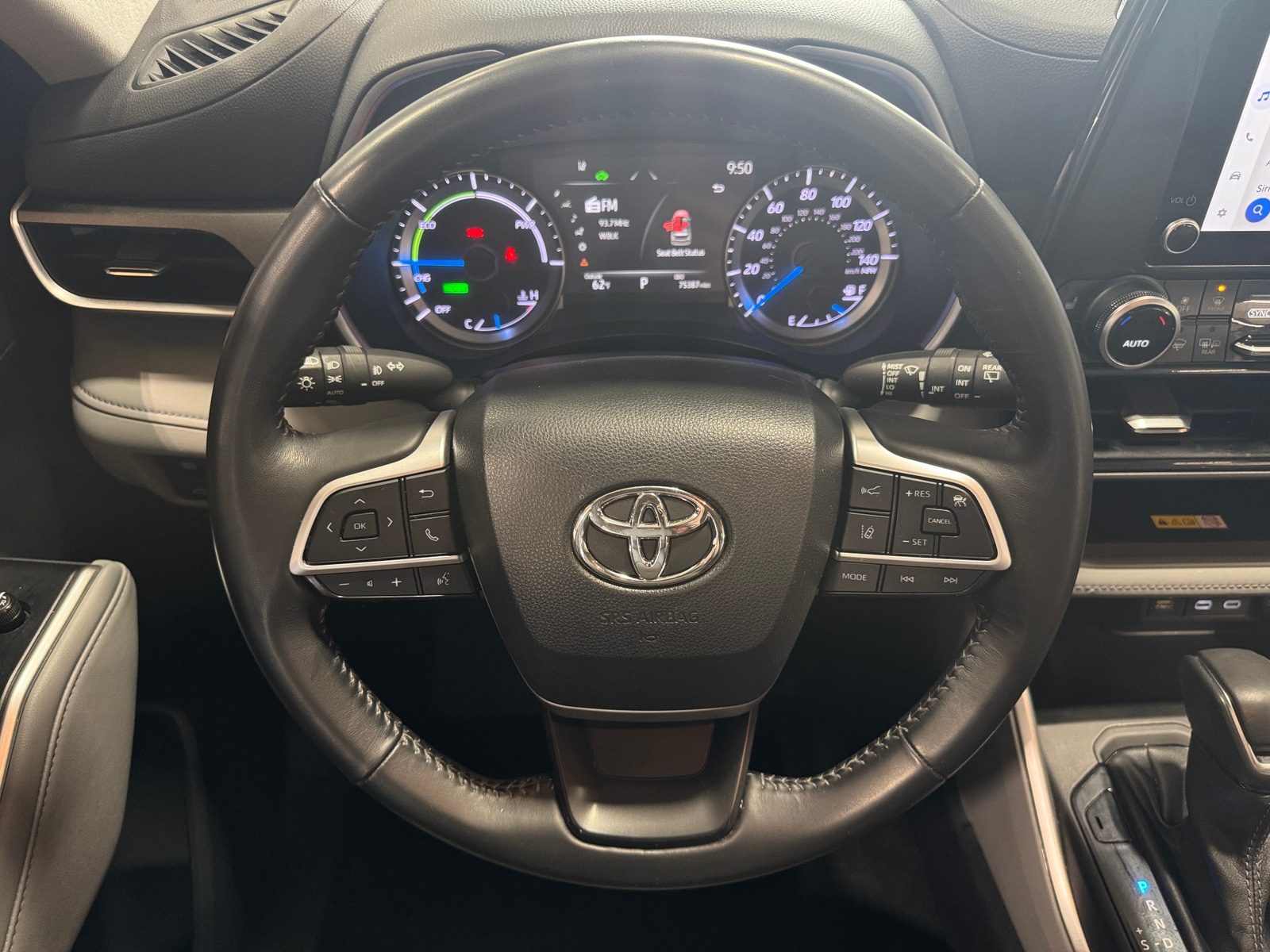 Thumbnail: 2023 Toyota Highlander - 4