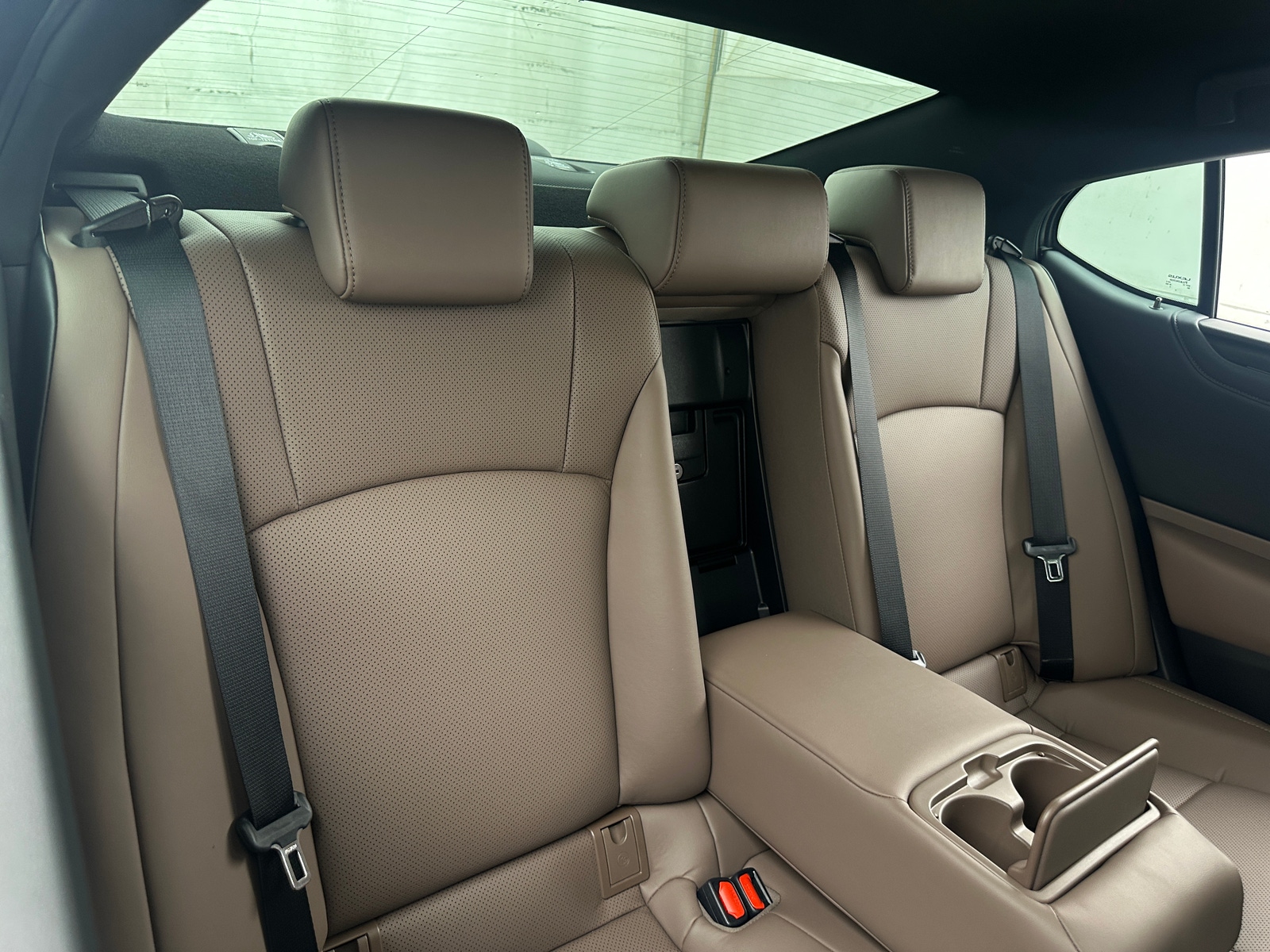 Thumbnail: 2025 Lexus ES - 5