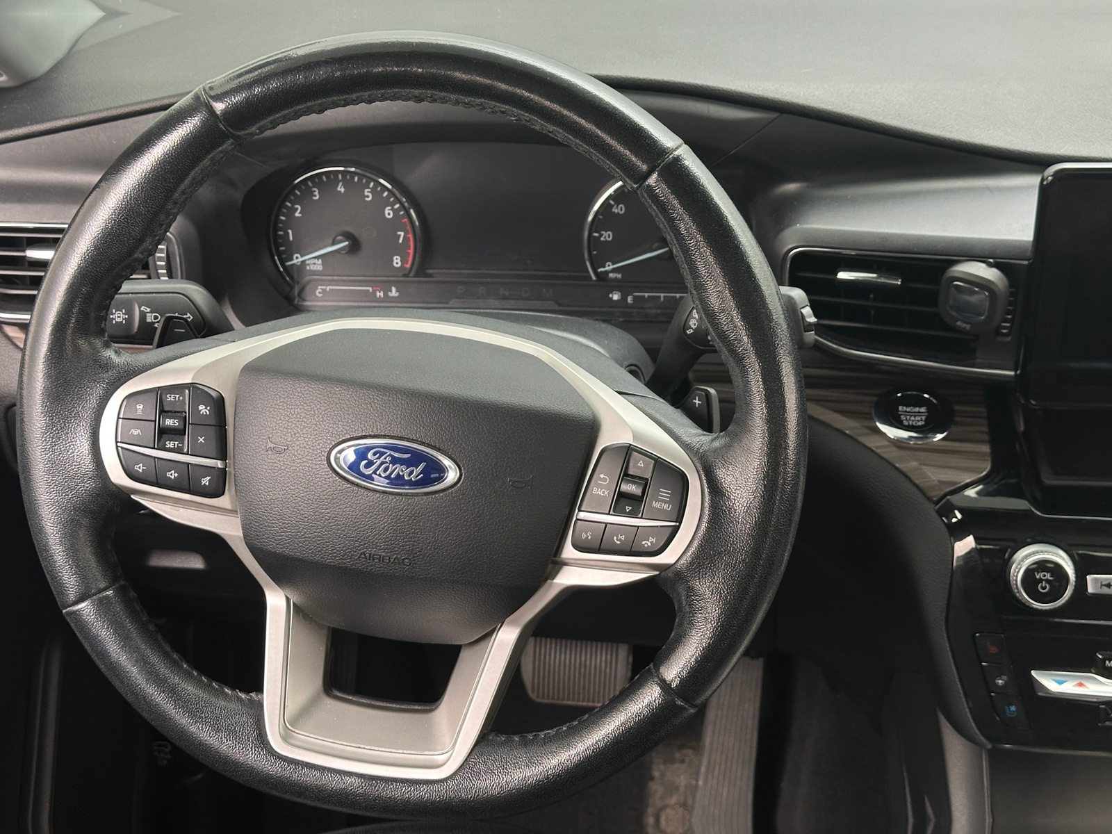 Thumbnail: 2021 Ford Explorer - 4
