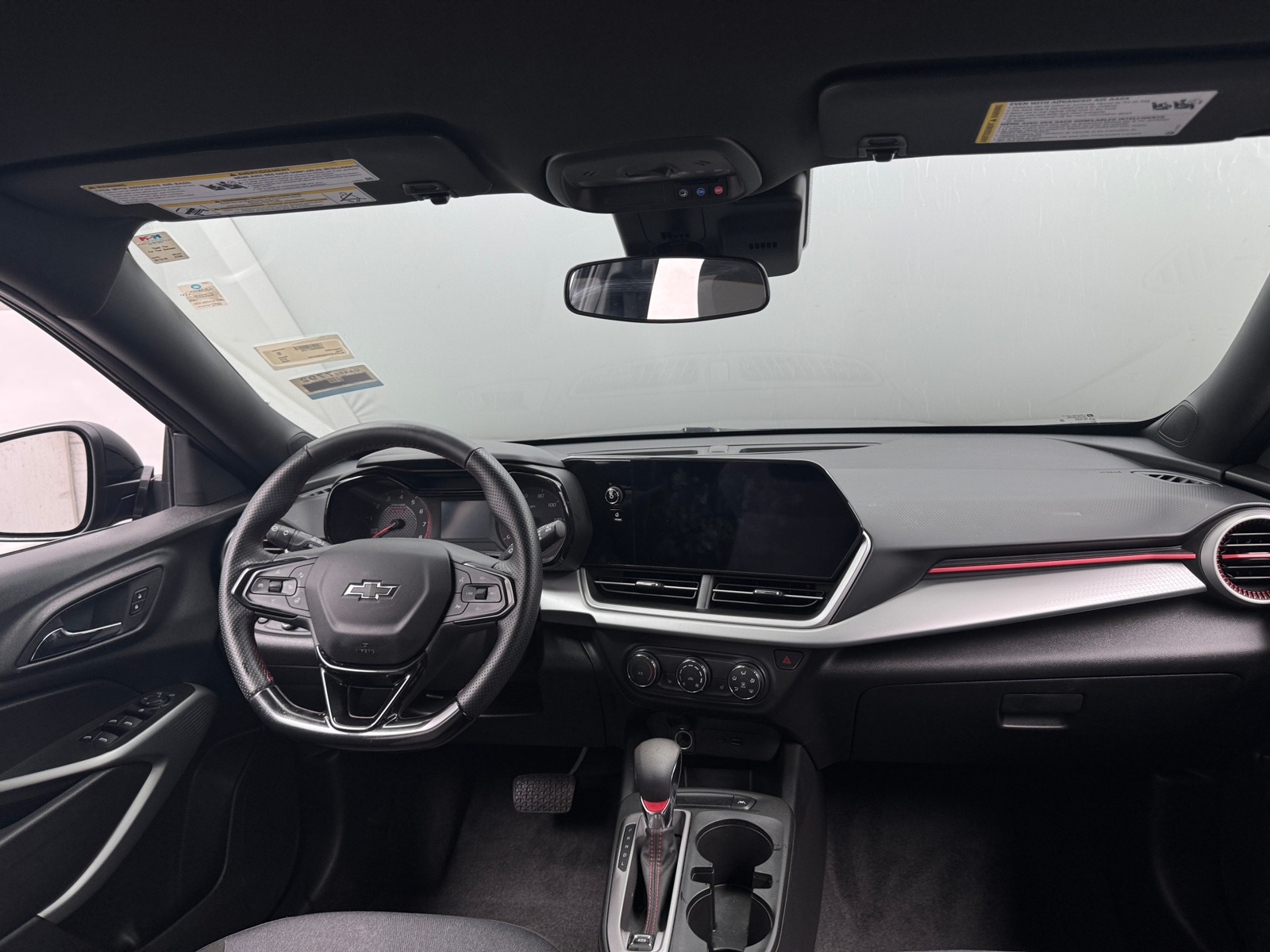 Thumbnail: 2025 Chevrolet Trax - 3