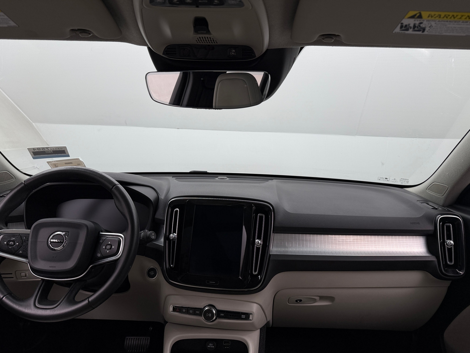 Thumbnail: 2020 Volvo XC40 - 3