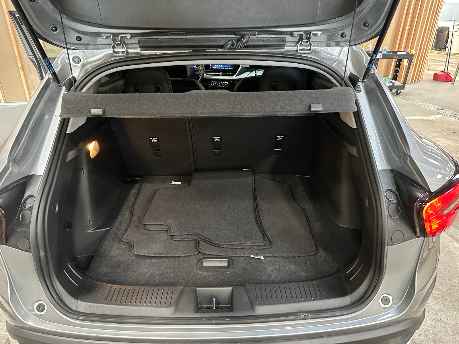 Thumbnail: 2025 Chevrolet Trax - 7
