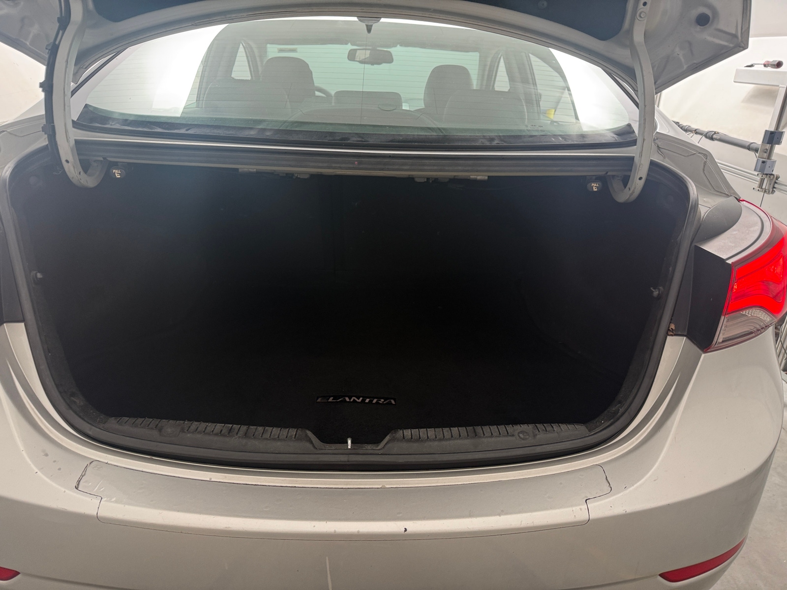 Thumbnail: 2015 Hyundai Elantra - 6