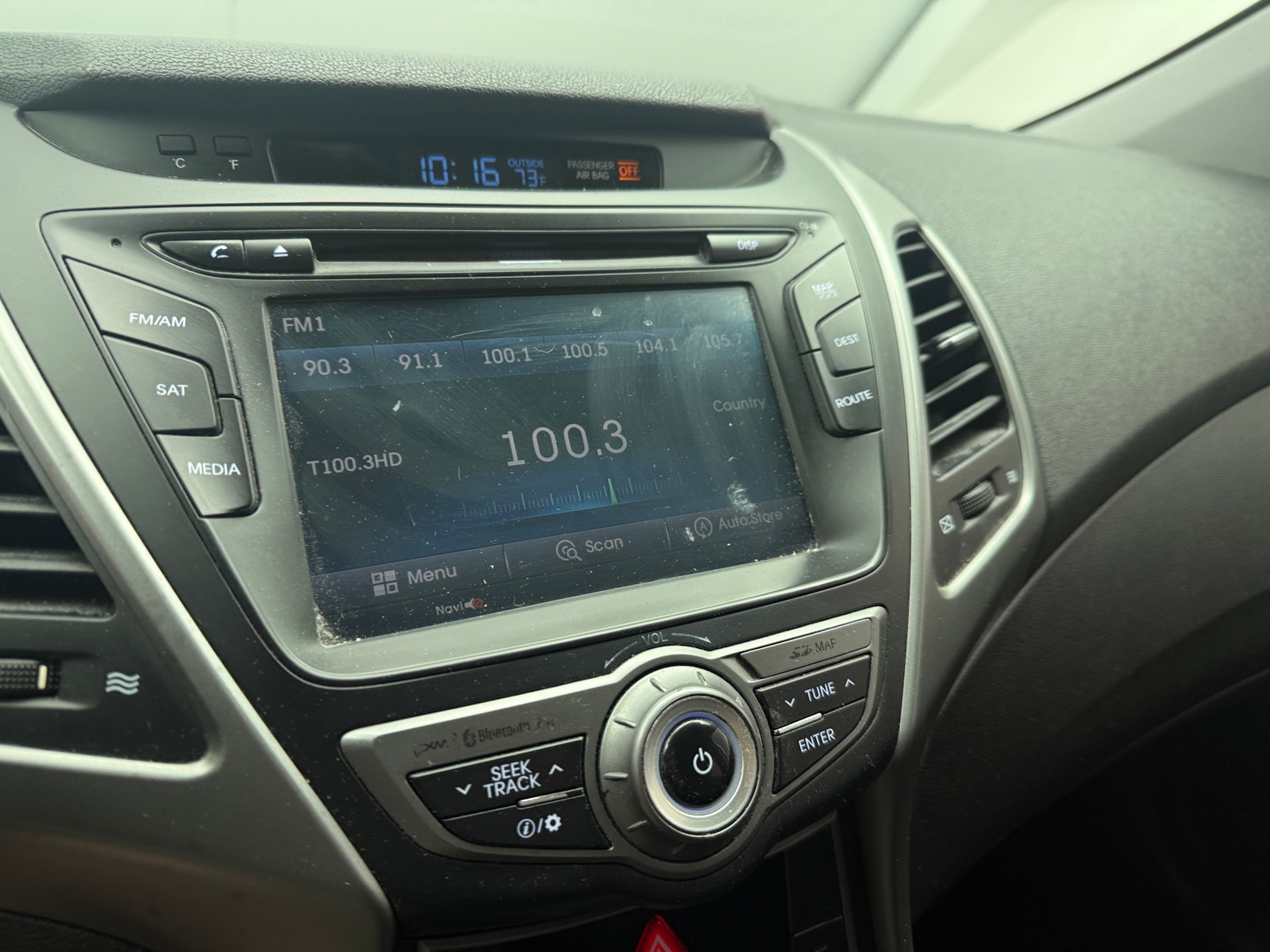 Thumbnail: 2015 Hyundai Elantra - 3