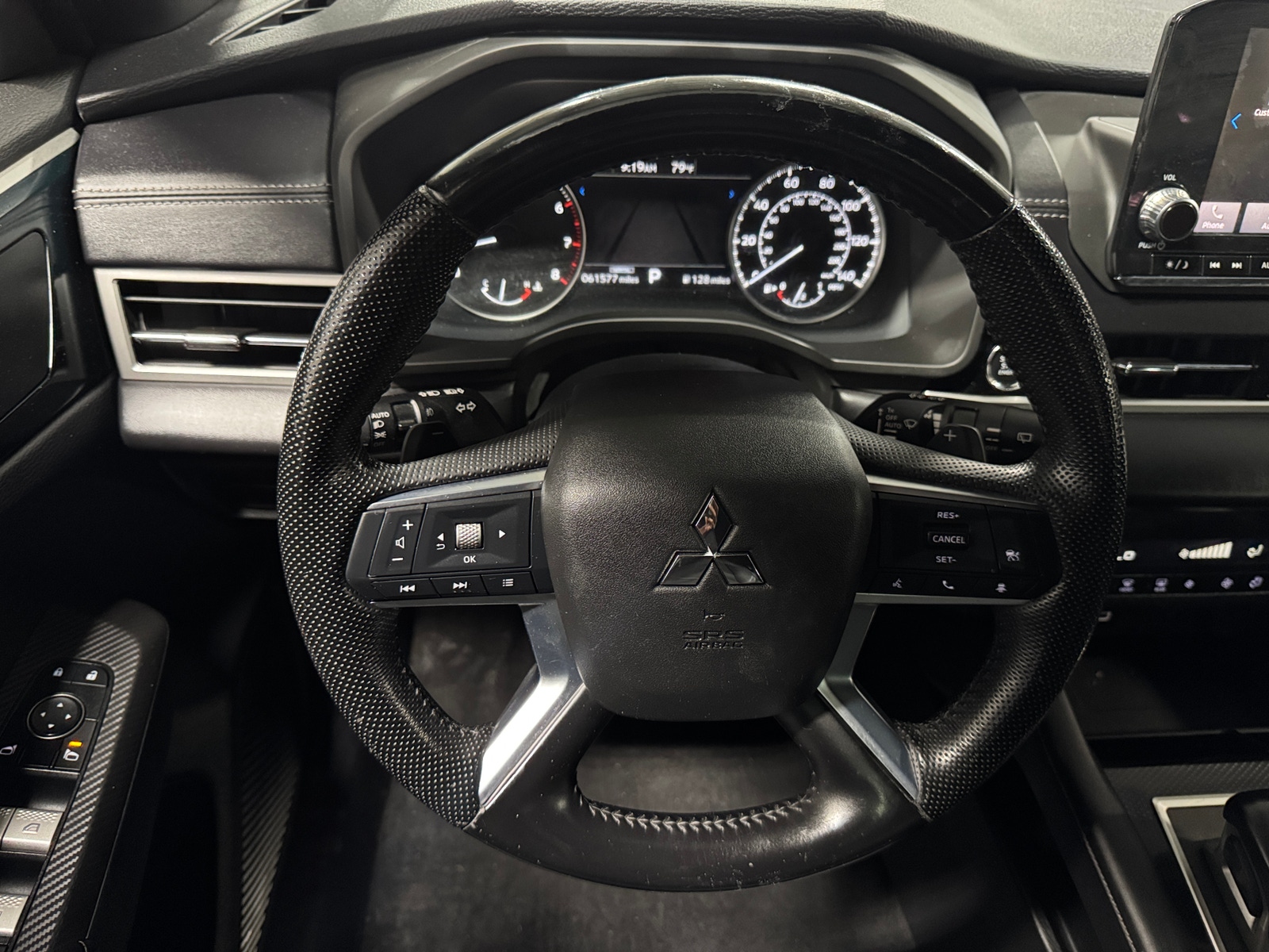 Thumbnail: 2022 Mitsubishi Outlander - 4
