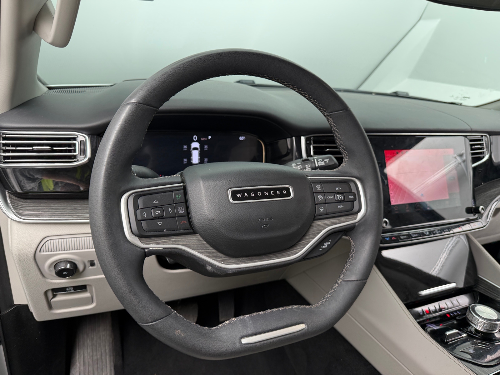 Thumbnail: 2022 Jeep Wagoneer - 4