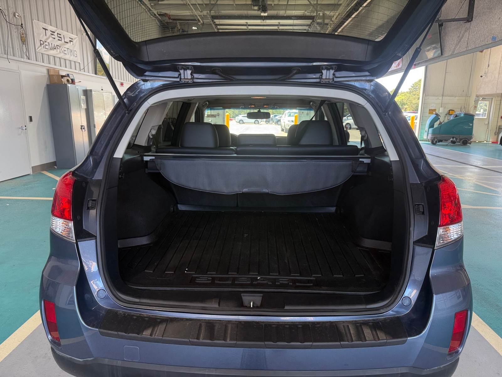 Thumbnail: 2013 Subaru Outback - 6