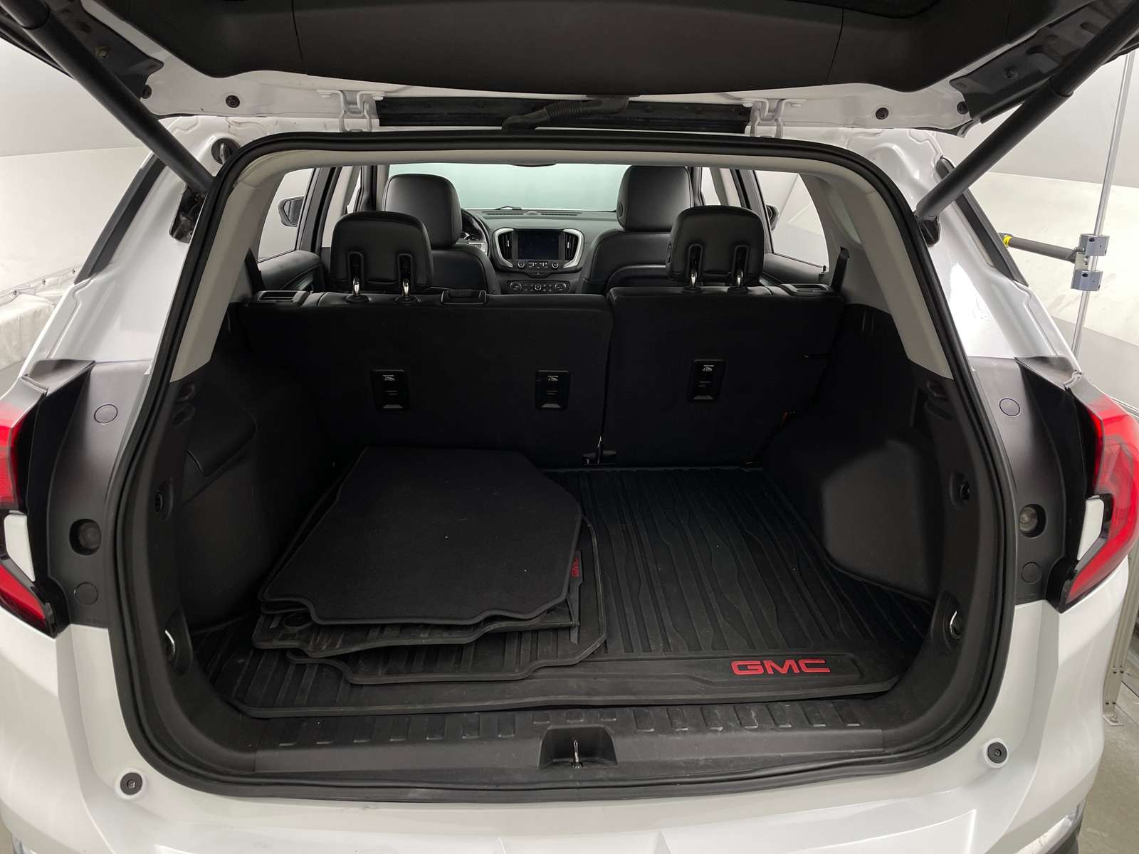 Thumbnail: 2018 GMC Terrain - 6