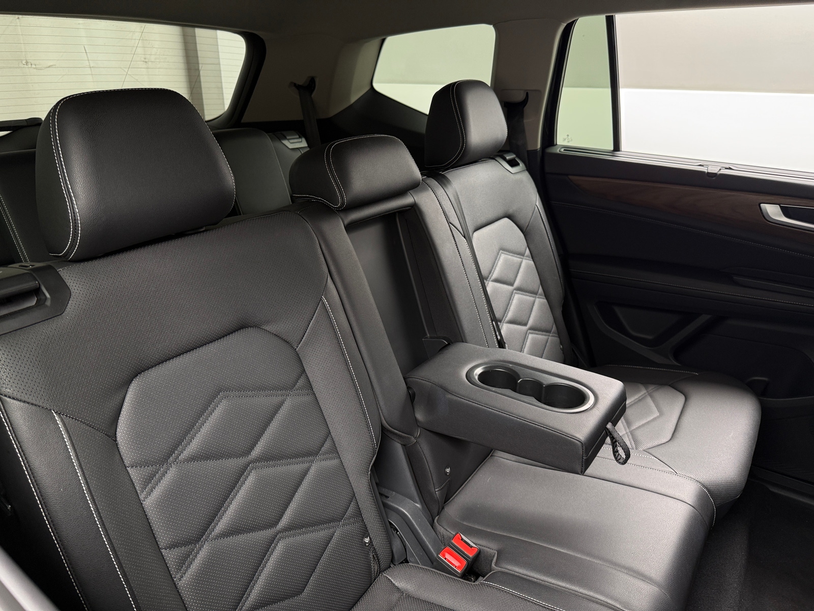 Thumbnail: 2026 Volkswagen Atlas - 5