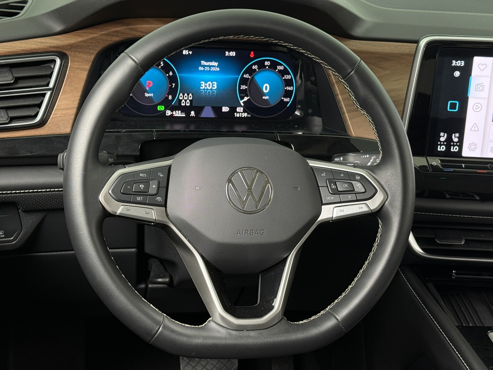 Thumbnail: 2026 Volkswagen Atlas - 4