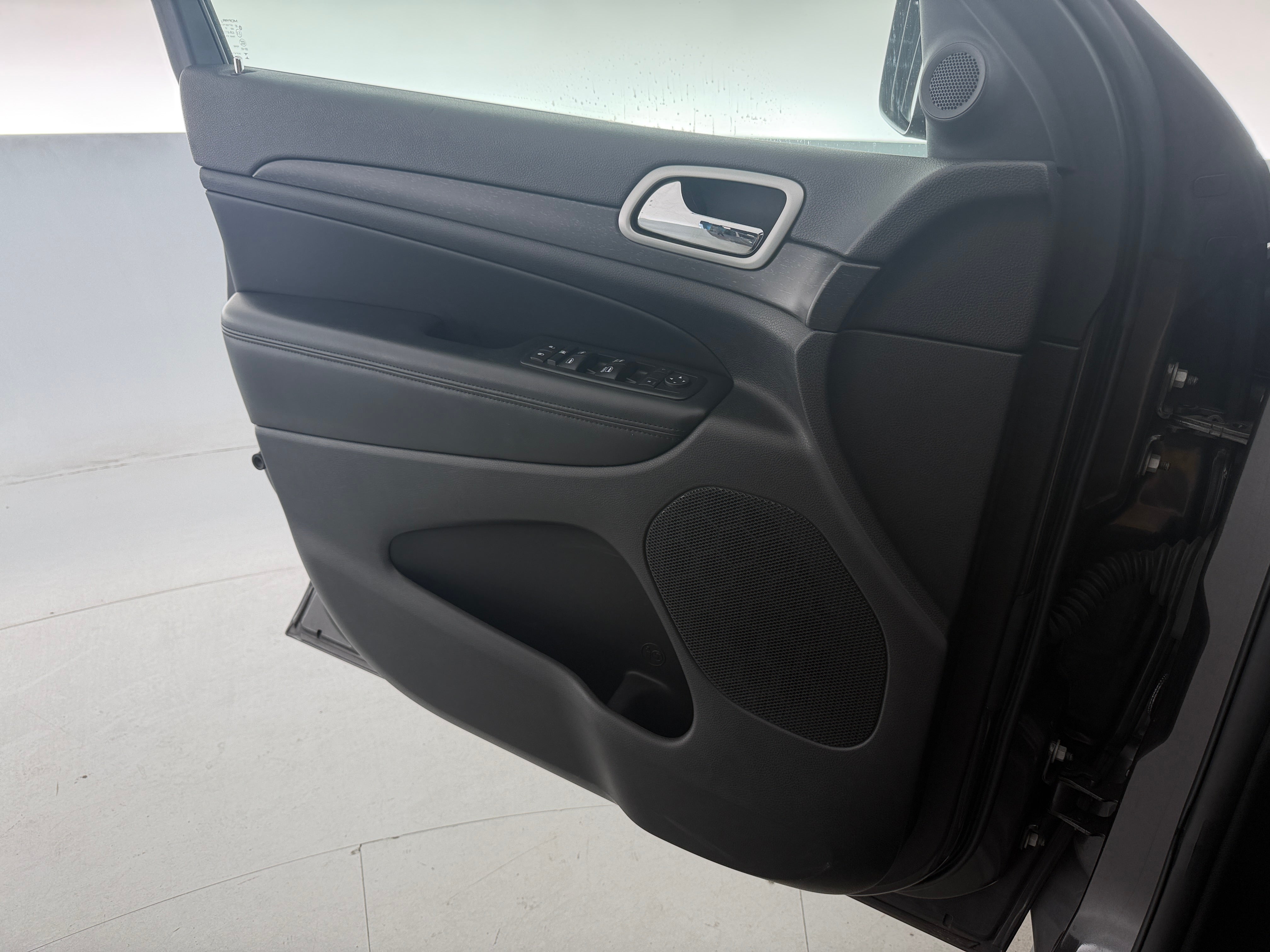 Used 2017 Jeep Grand Cherokee Altitude with VIN 1C4RJFAG7HC815048 for sale in Pewaukee, WI