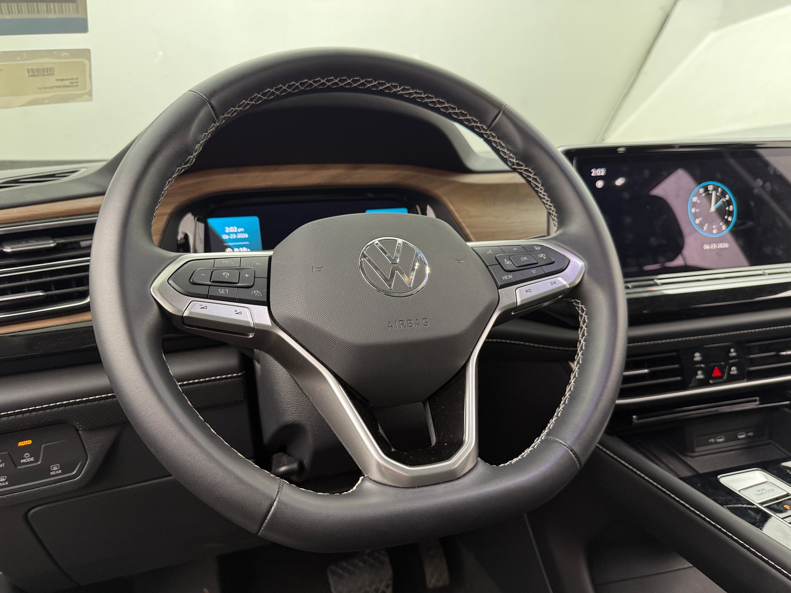 Thumbnail: 2026 Volkswagen Atlas - 4