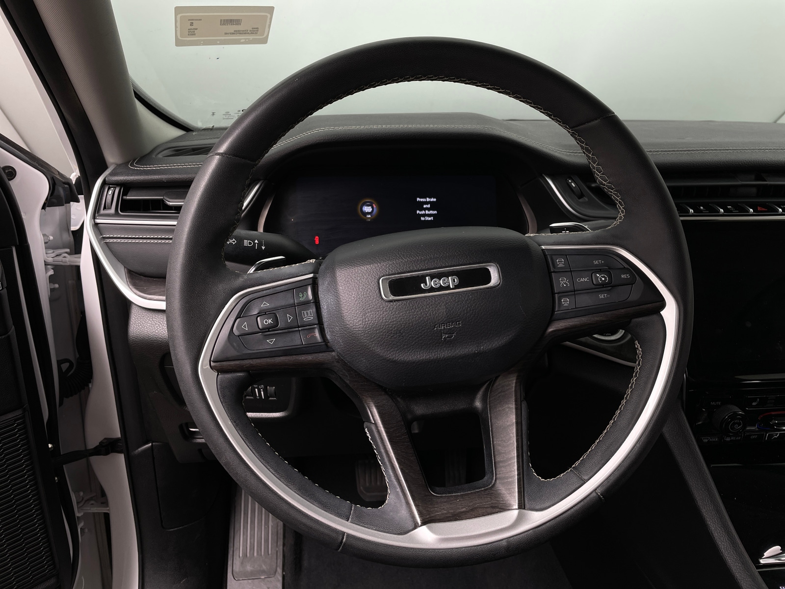 Thumbnail: 2023 Jeep Grand Cherokee - 4