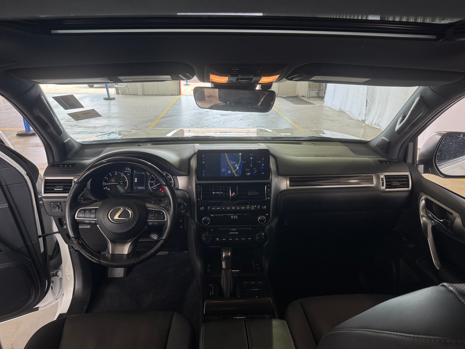 Thumbnail: 2022 Lexus GX - 2