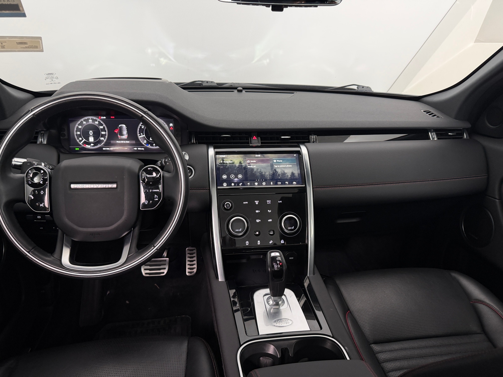 Thumbnail: 2020 Land Rover Discovery Sport - 2