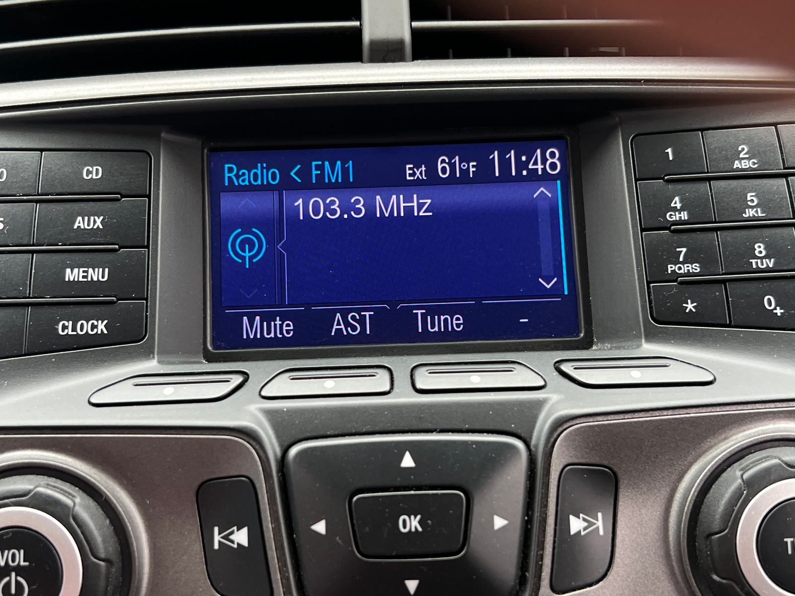 Thumbnail: 2013 Ford Edge - 4