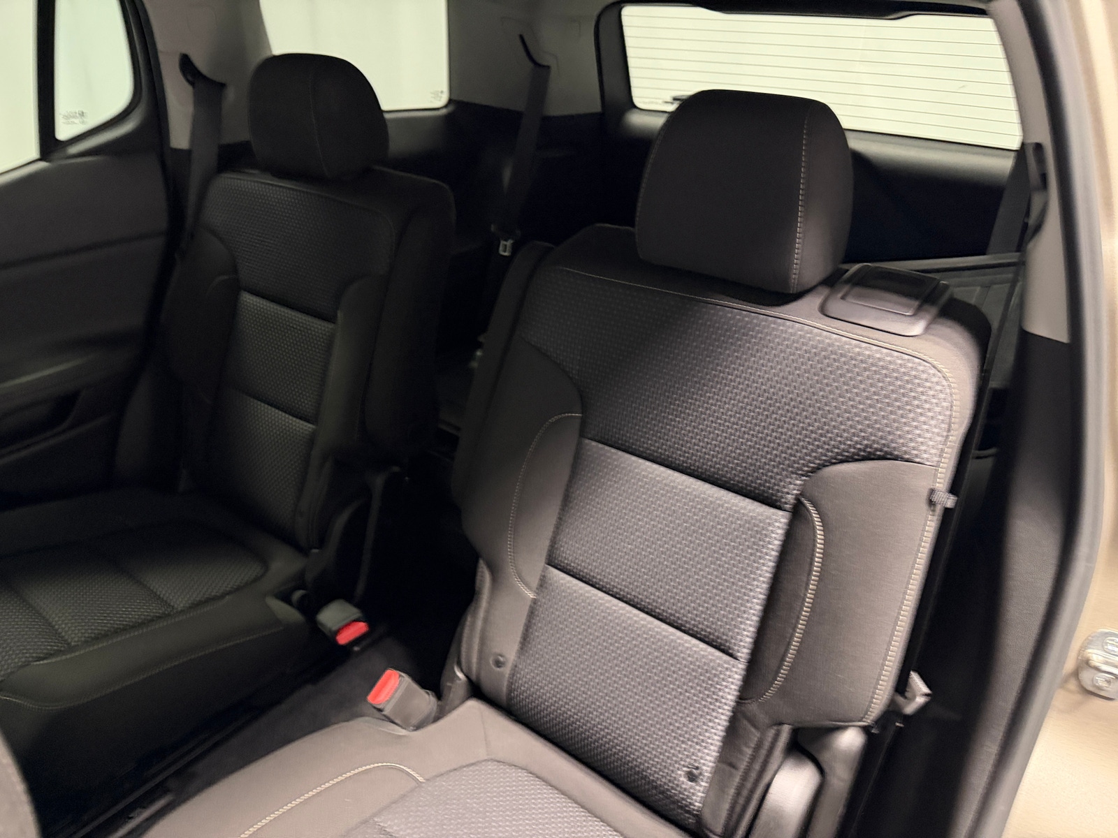 Thumbnail: 2023 GMC Acadia - 6