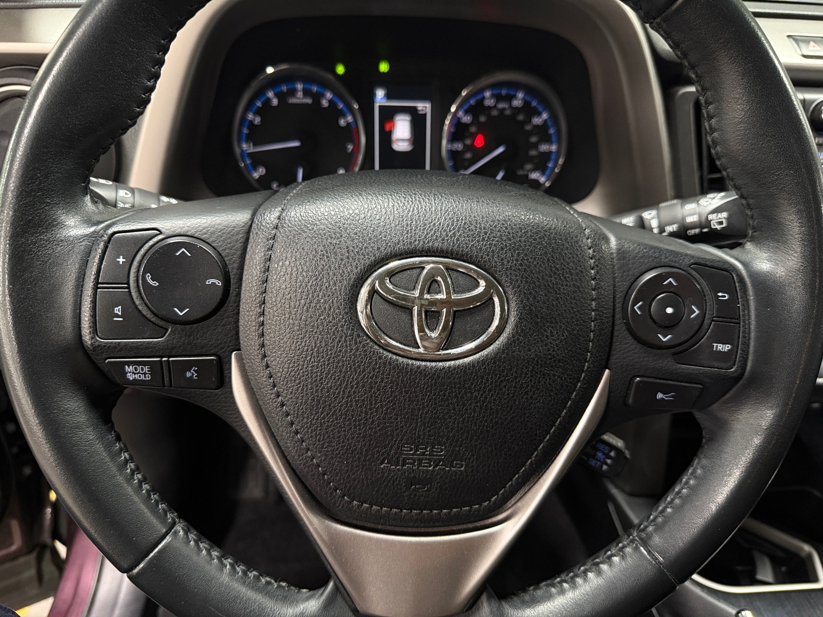Thumbnail: 2016 Toyota RAV4 - 4