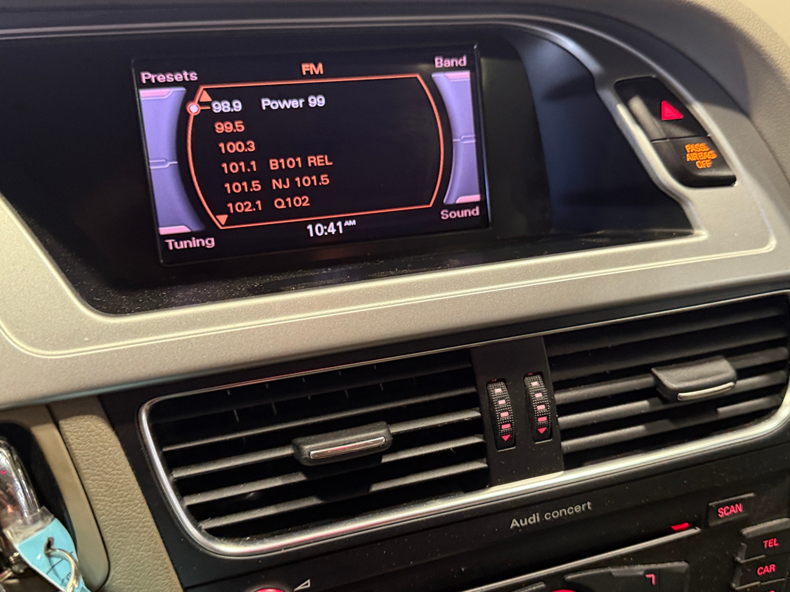 Thumbnail: 2011 Audi A4 - 3